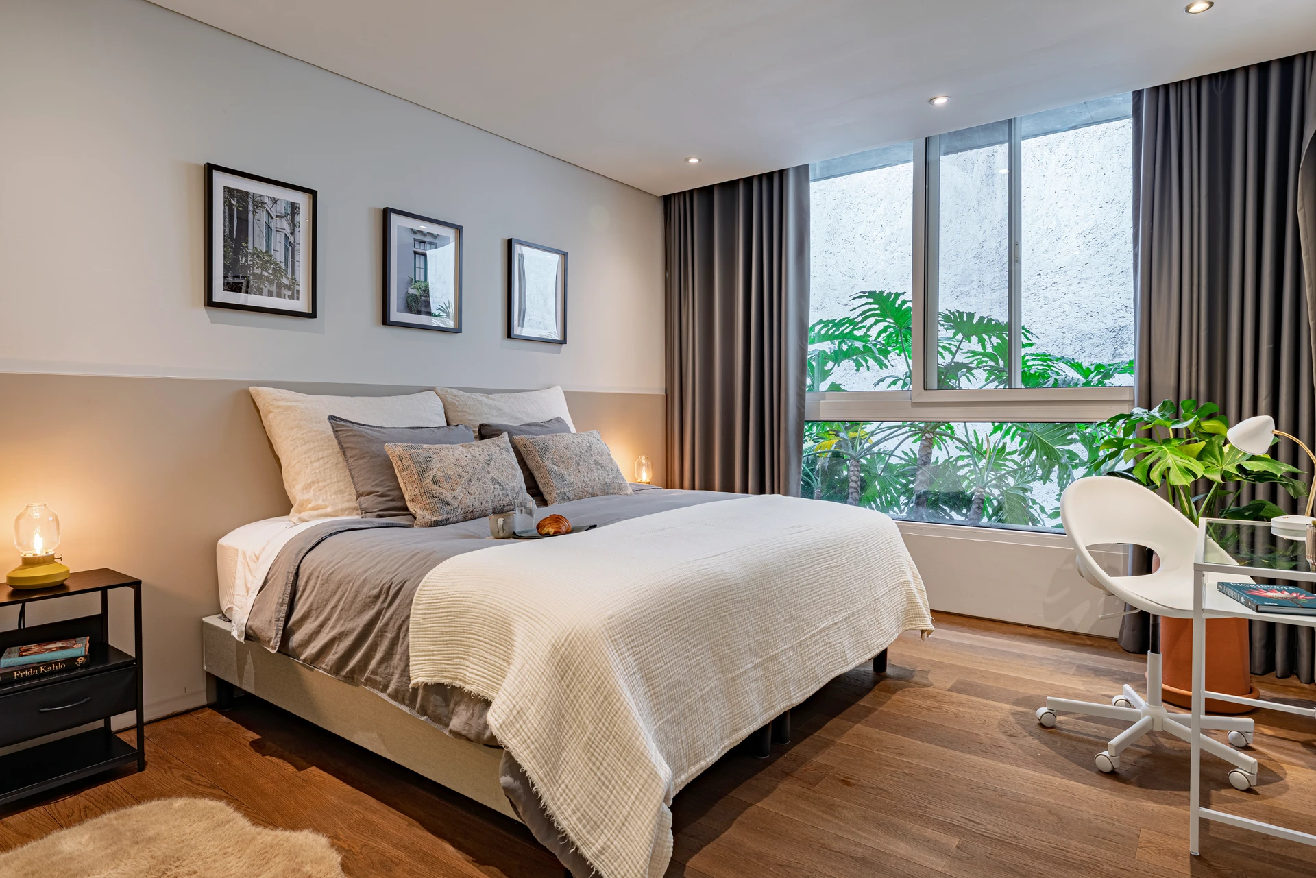 Split King Suite